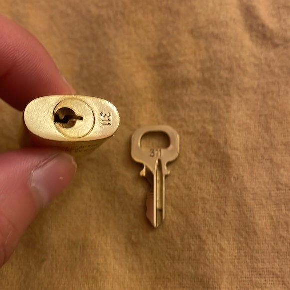 Louis Vuitton Lock and Key - Picture 4 of 6